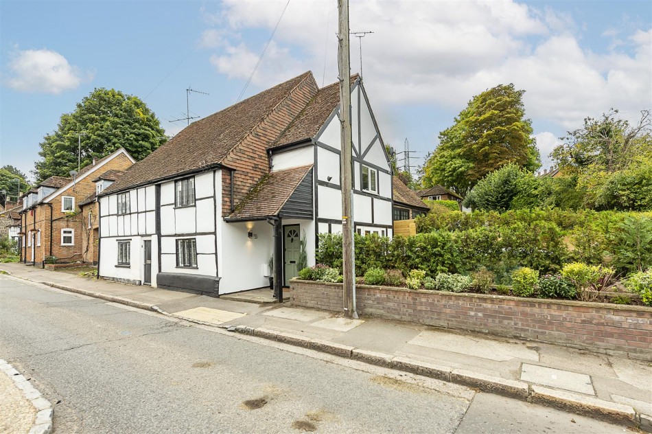 Images for Renovated Cottage in the Heart of Wendover EAID:christopherpalletapi BID:82450-1