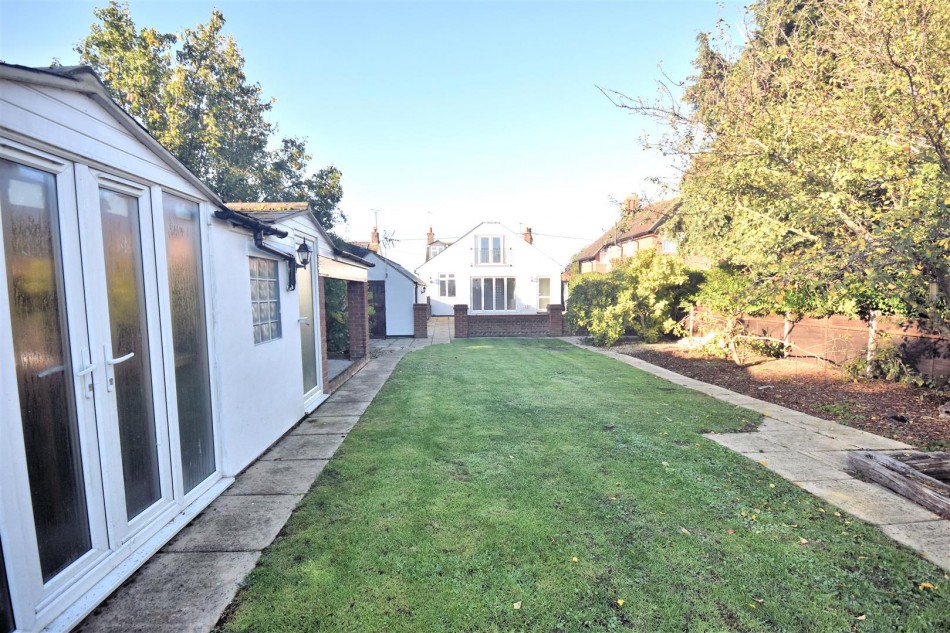 Images for Weston Turville/Stoke Mandeville Borders EAID:christopherpalletapi BID:82450-1