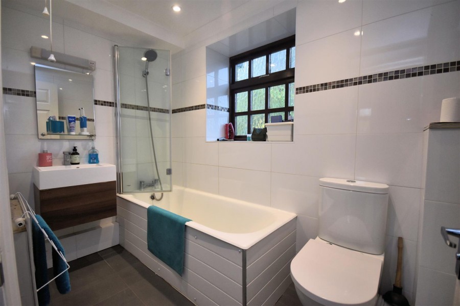 Images for Central Wendover EAID:christopherpalletapi BID:82450-1