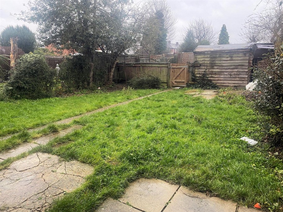 Images for Garden and Parking - Tring Road EAID:christopherpalletapi BID:82450-1