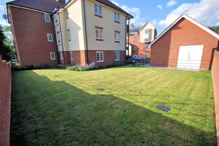 Images for First Floor Apartment, Wendover EAID:christopherpalletapi BID:82450-1