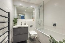 Images for Large apartment Wendover